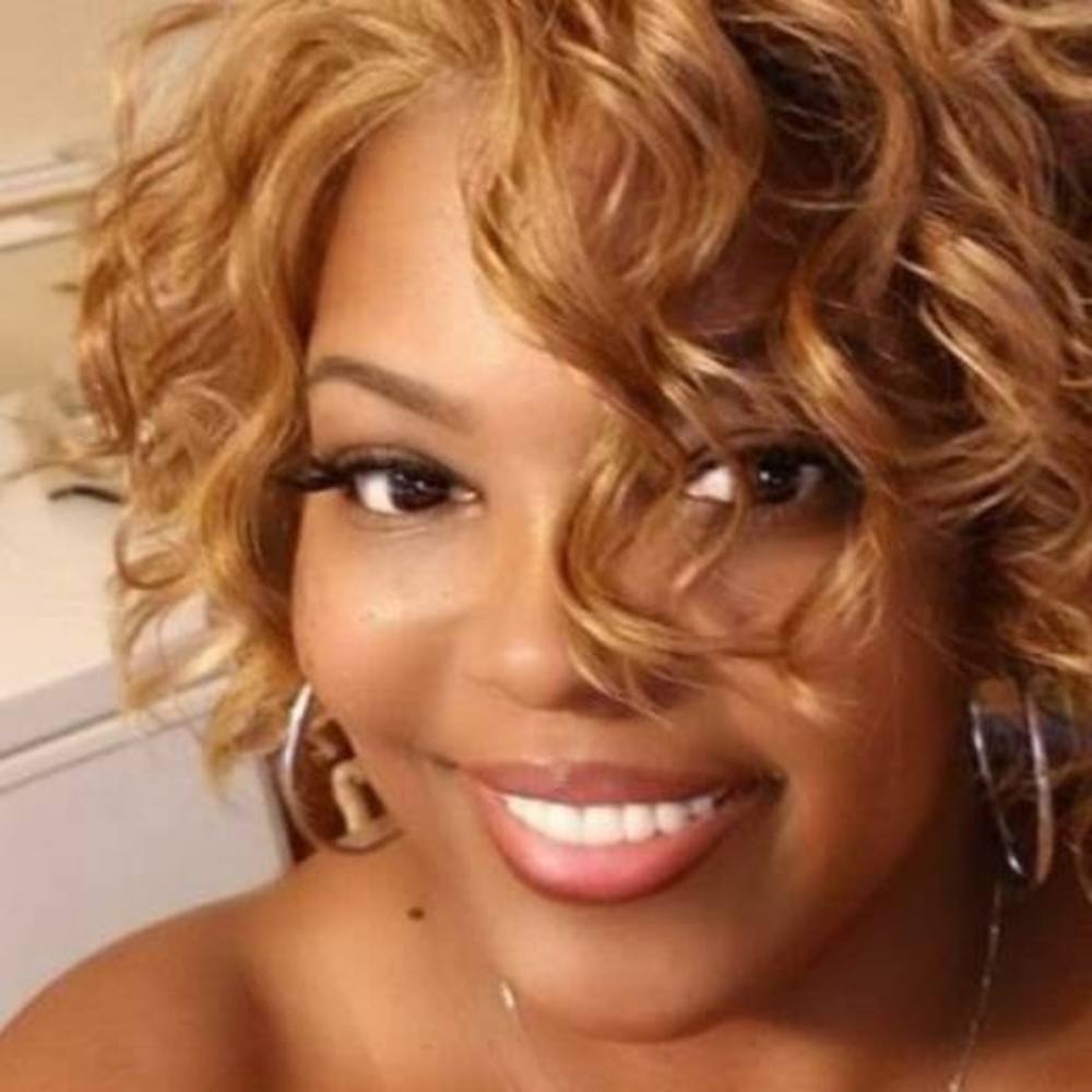 Meet your Posher, Sheila